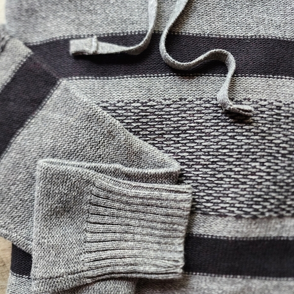 Ae | The Super Soft Striped Hooded Sweater Hoodie Mens XS Gray Black - Picture 3 of 9